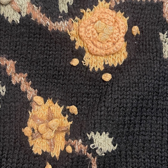 Carole Little M/L Black Wool Hand Knit Sweater Floral Coin Vintage 80s - Picture 5 of 8